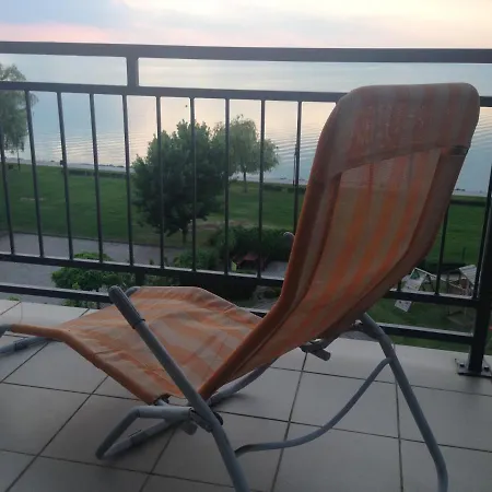 Egyutt A Csalad I. Apartman דירה