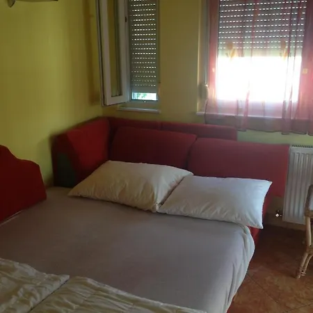 Egyutt A Csalad I. Apartman דירה *